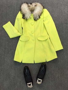 折扣女装卡熙名品服饰批发 时尚与利润的双赢之道