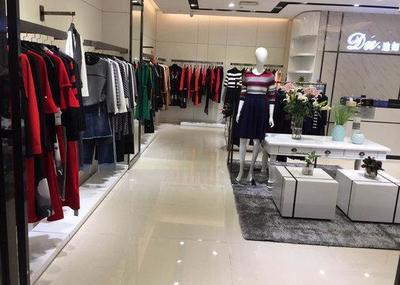 服装批发进货如何找到优质好货源